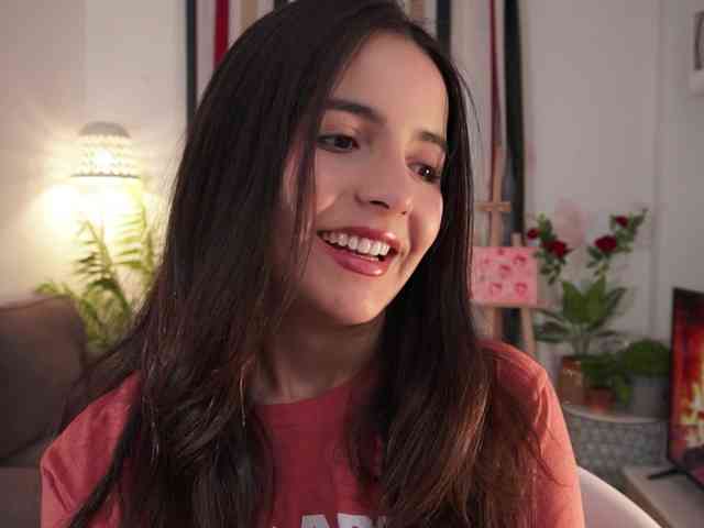 Raychell_Black webcam