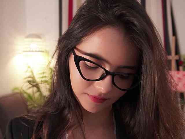 Raychell_Black webcam