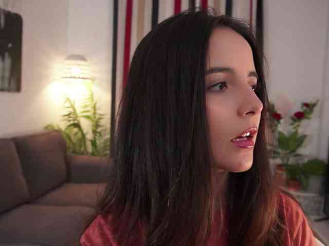 Raychell_Black webcam