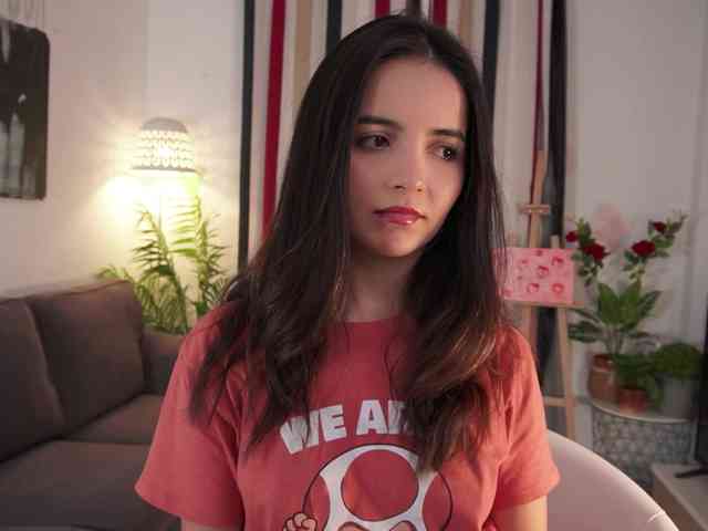 Raychell_Black webcam