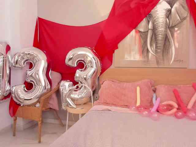 Raychell_Black webcam