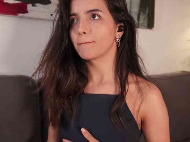 Raychell_Black webcam