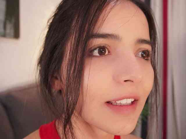 Raychell_Black webcam