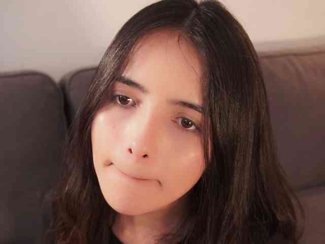 Raychell_Black webcam