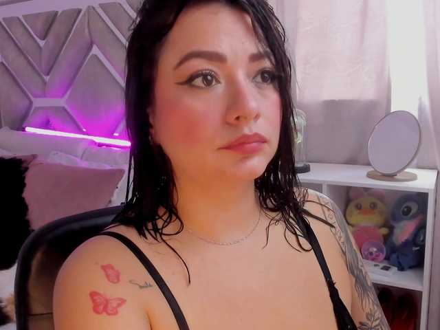 AlanaRouse1's BongaCams show and profile