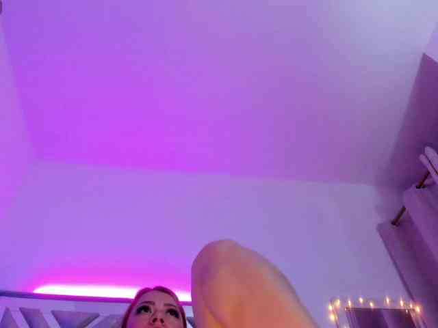 AlanaRouse1 webcam
