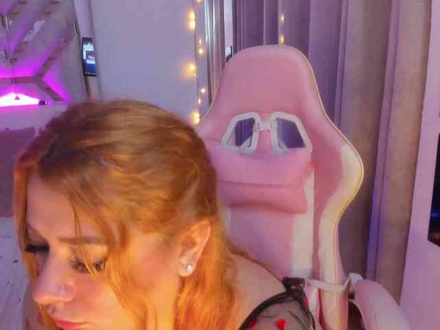 AlanaRouse1 webcam