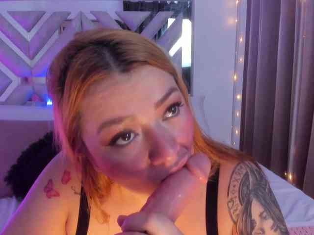 AlanaRouse1 webcam