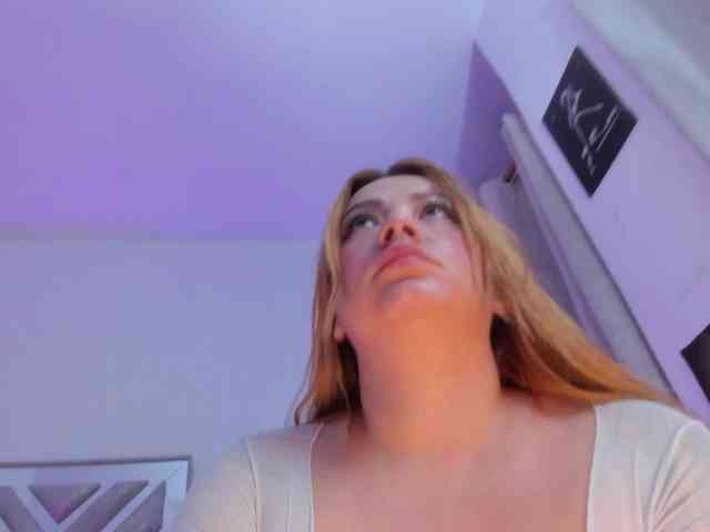 AlanaRouse1 webcam