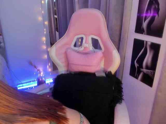 AlanaRouse1 webcam