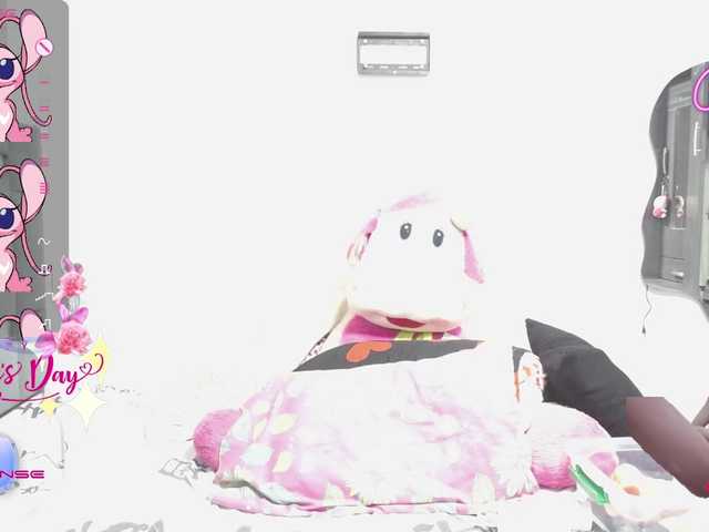 thickebonymilf's BongaCams show and profile