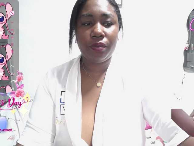 thickebonymilf's BongaCams show and profile