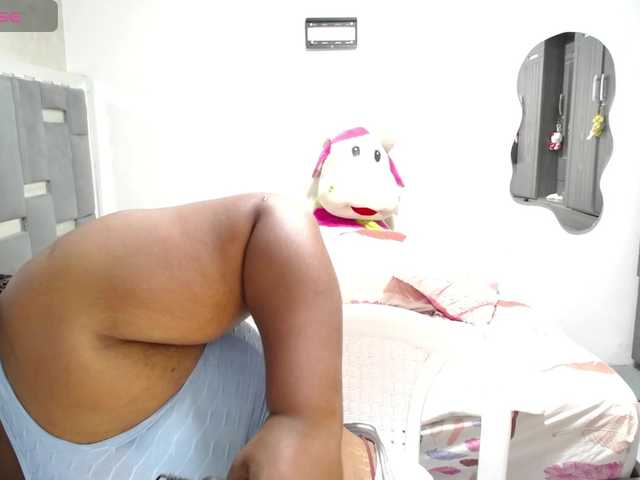 thickebonymilf's BongaCams show and profile