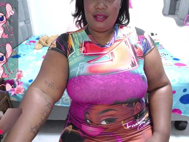 thickebonymilf's BongaCams show and profile