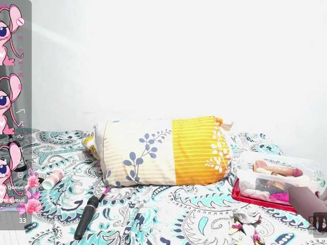 thickebonymilf's BongaCams show and profile