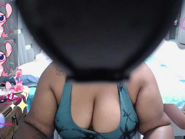 thickebonymilf's BongaCams show and profile