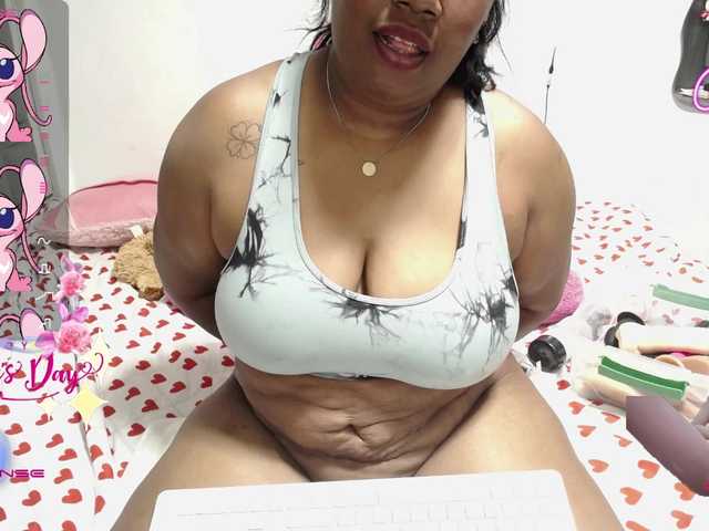 thickebonymilf's BongaCams show and profile