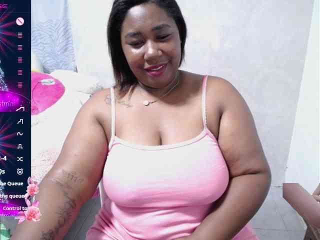 thickebonymilf webcam