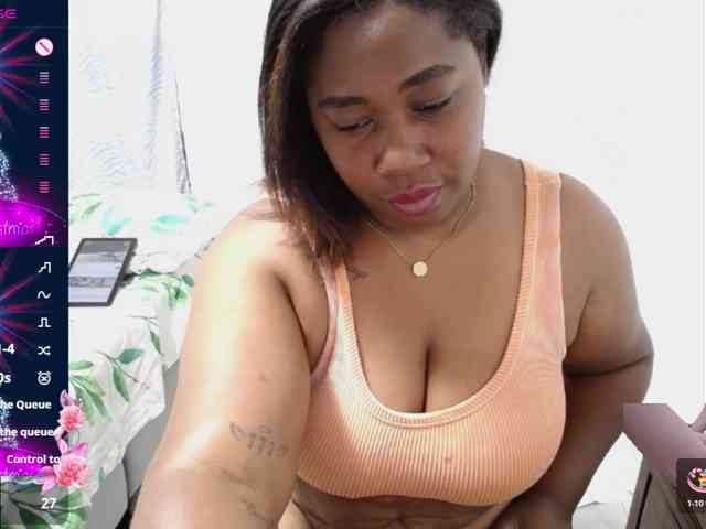 thickebonymilf webcam