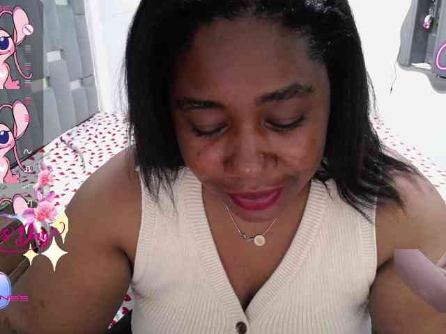 thickebonymilf webcam