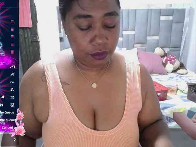 thickebonymilf webcam