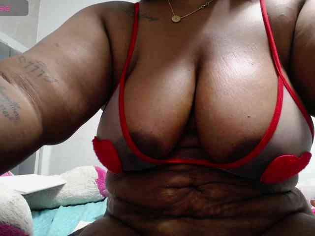 thickebonymilf webcam