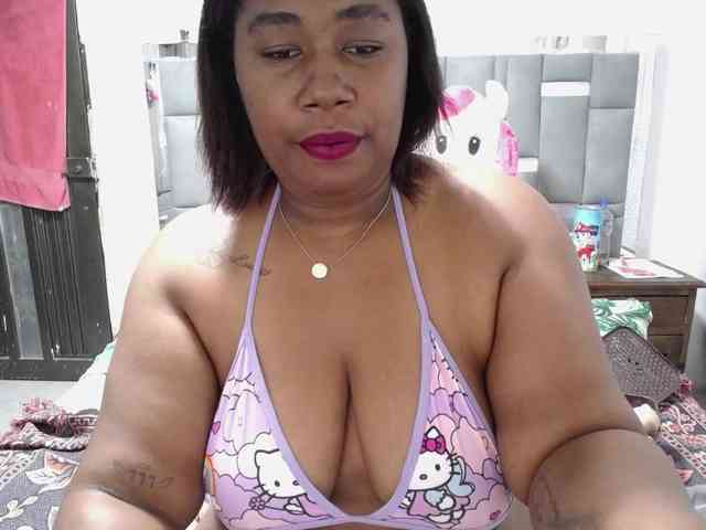 thickebonymilf