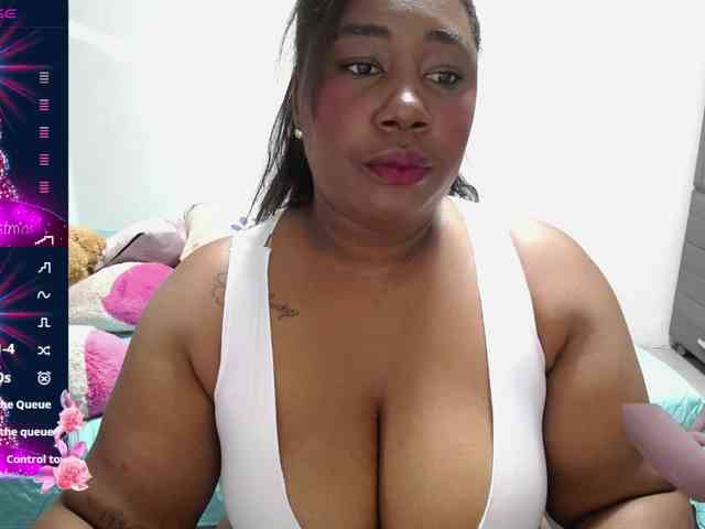 thickebonymilf webcam