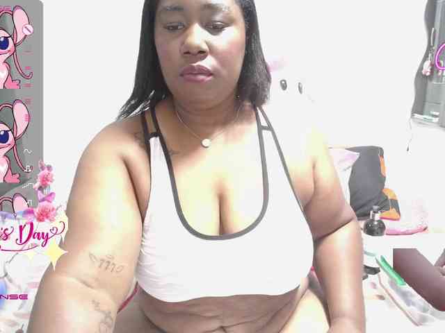 thickebonymilf webcam