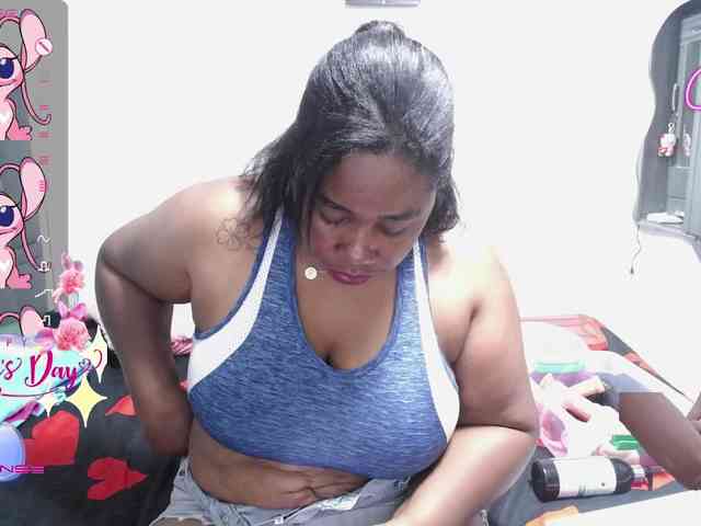 thickebonymilf webcam