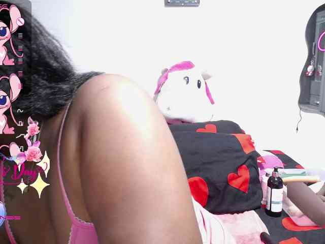 thickebonymilf webcam
