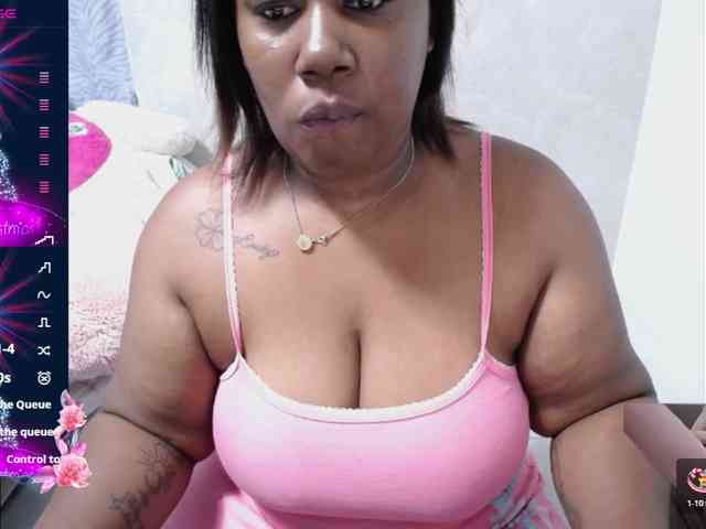 thickebonymilf webcam