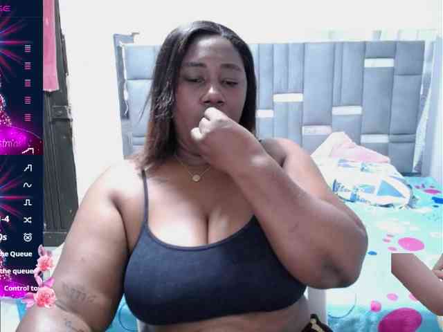 thickebonymilf webcam