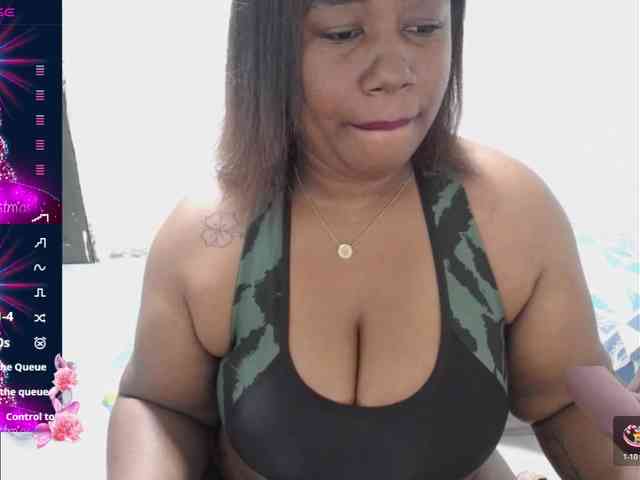 thickebonymilf webcam
