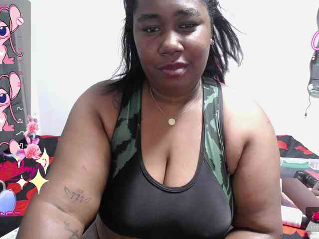 thickebonymilf webcam