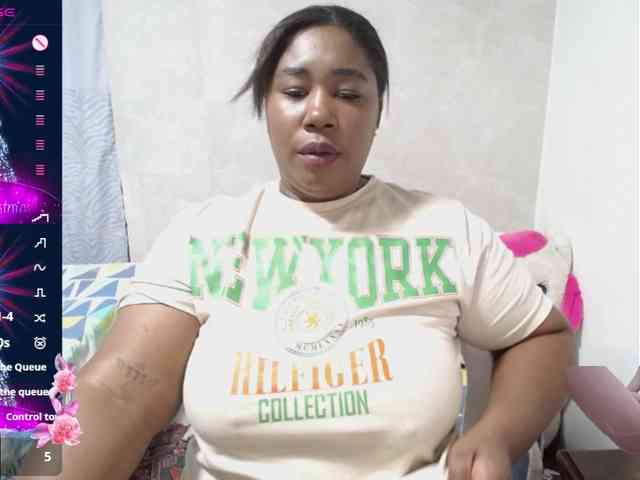 thickebonymilf webcam