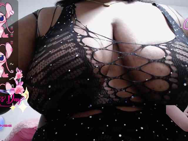thickebonymilf webcam