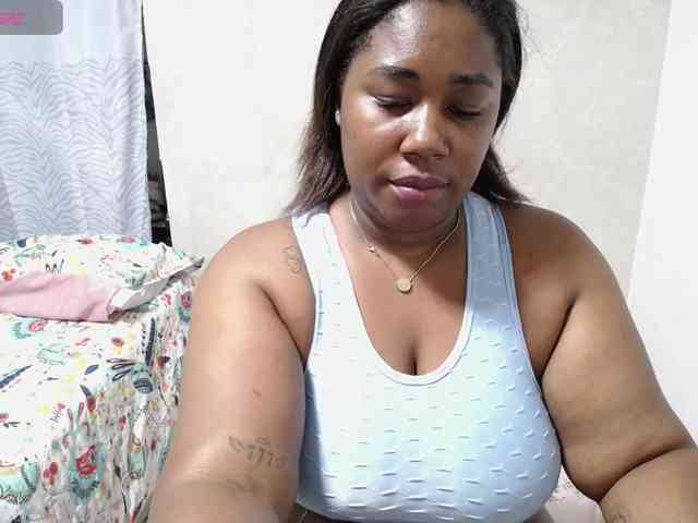 thickebonymilf