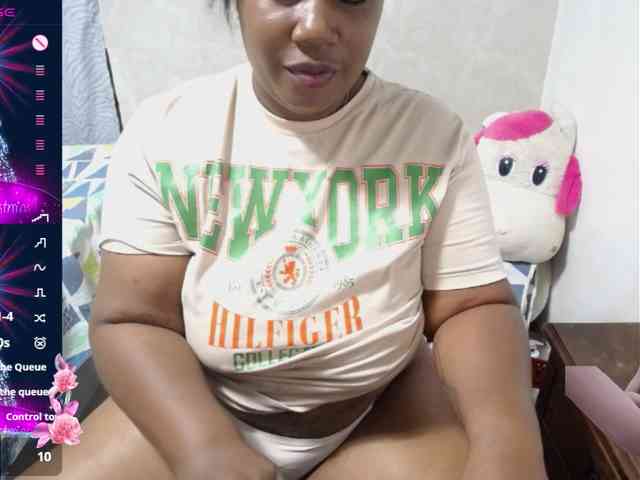 thickebonymilf Live Webcam on BongaCams