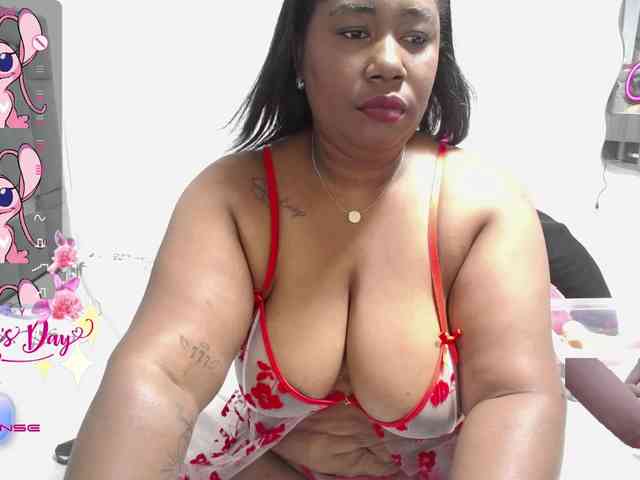 thickebonymilf webcam
