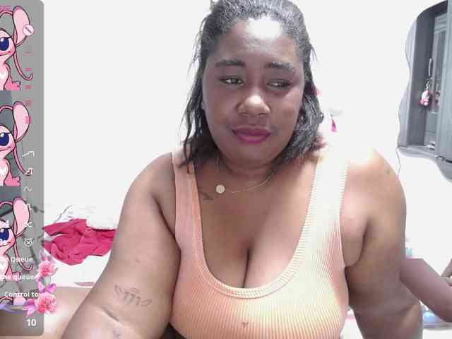 thickebonymilf webcam