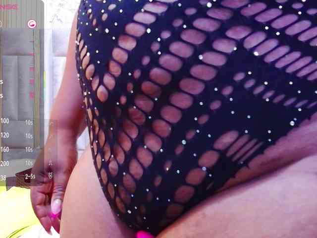 thickebonymilf webcam