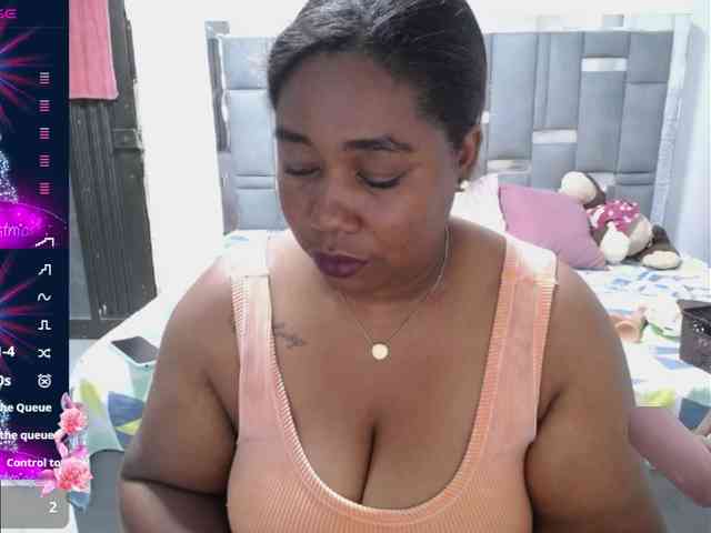 thickebonymilf webcam