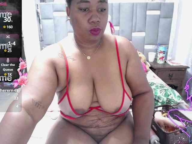 thickebonymilf webcam
