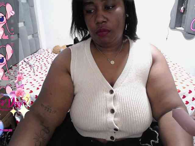 thickebonymilf webcam