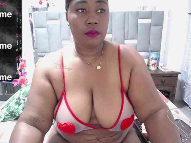 thickebonymilf webcam