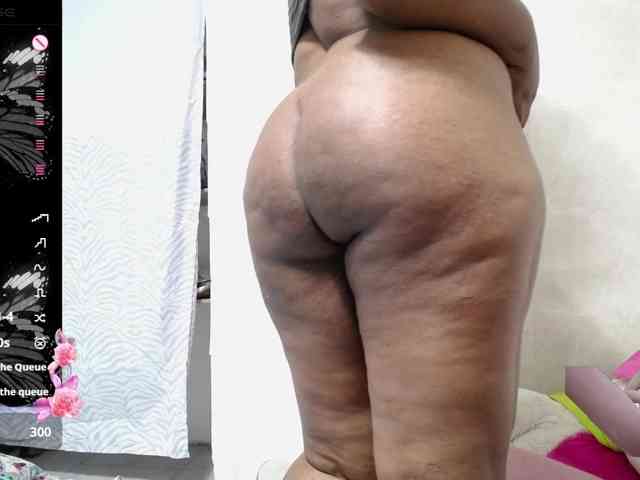 thickebonymilf webcam