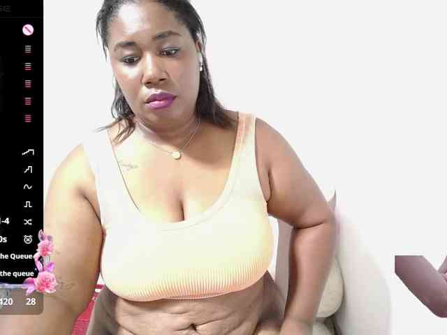 thickebonymilf