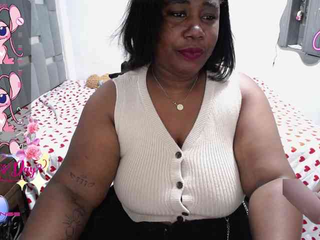 thickebonymilf webcam