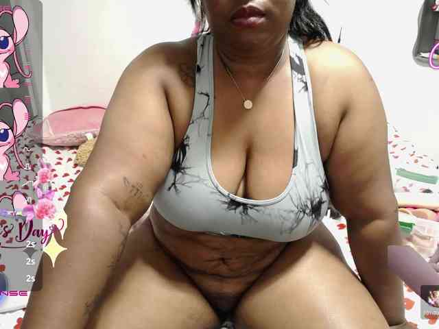 thickebonymilf webcam